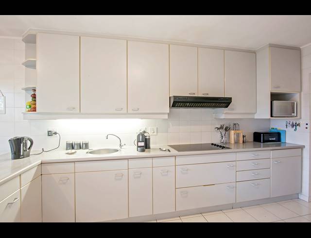 3 BEDROOM HOUSE RENTED IN LONEHILL